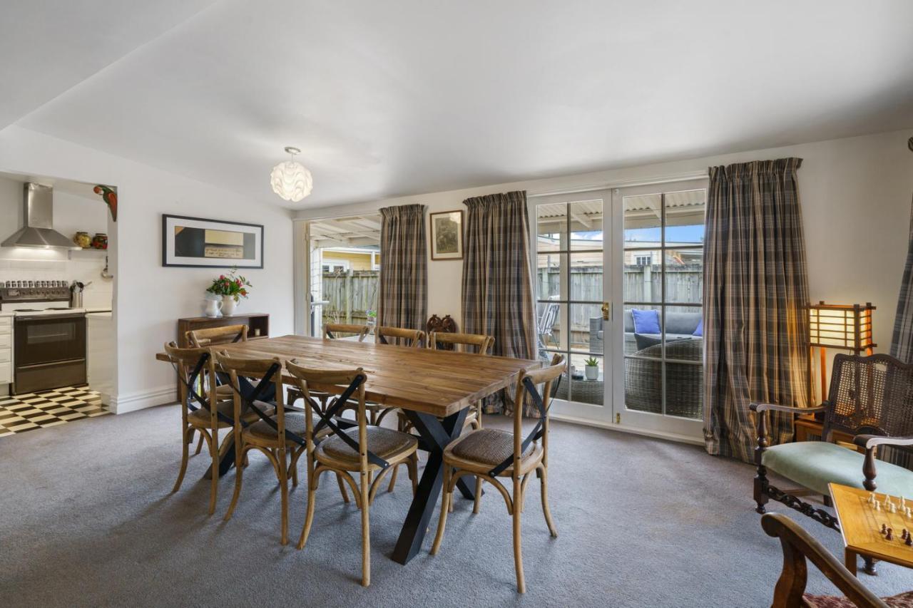 Pendreigh Cottage - Martinborough Holiday Home Exteriör bild